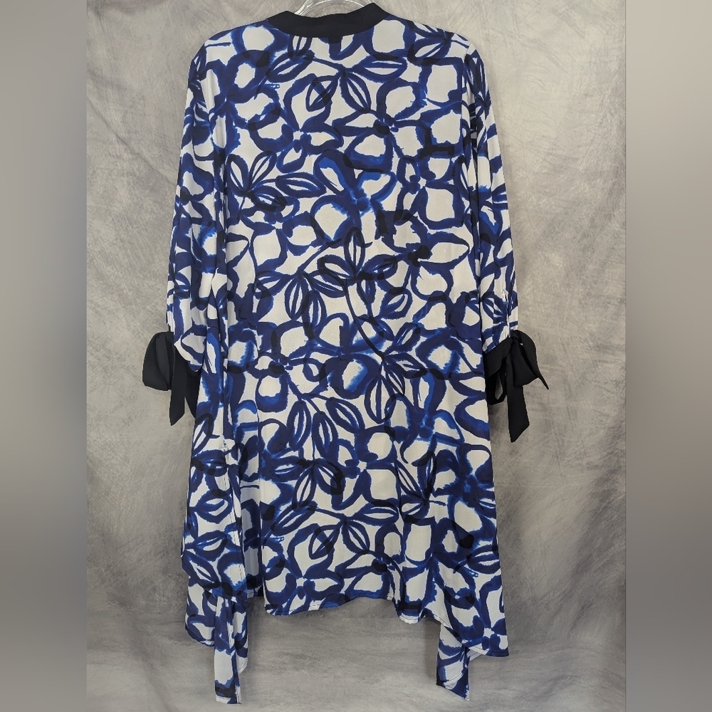 Slim Factor Large NWT Tunic Blouse Blue/Black/White Button Down - Picture 2 of 13